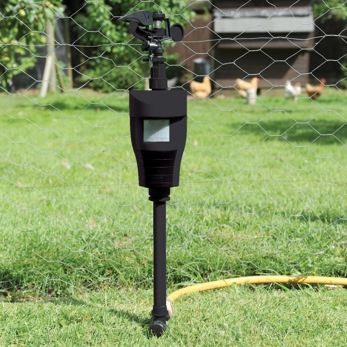 The Big Cheese Jet-Spray Pond & Garden Protector