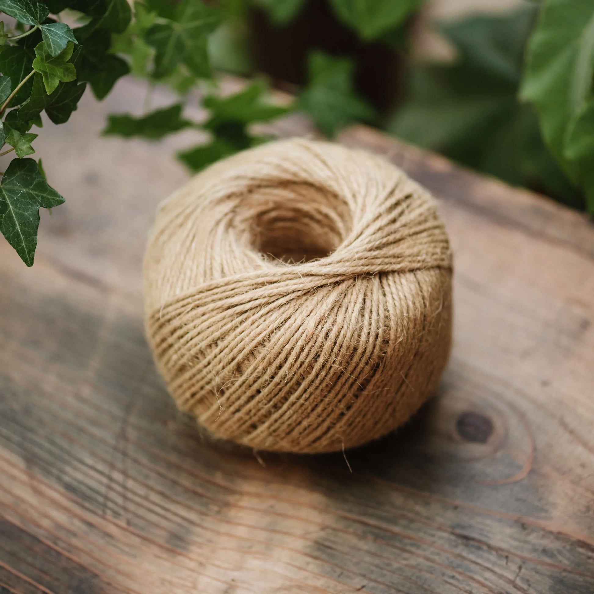 Kent & Stowe Jute Twine Bleached Stone150m 250g