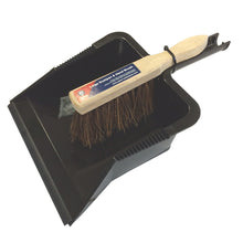 Spear & Jackson Plastic Dustpan + Hand Brush