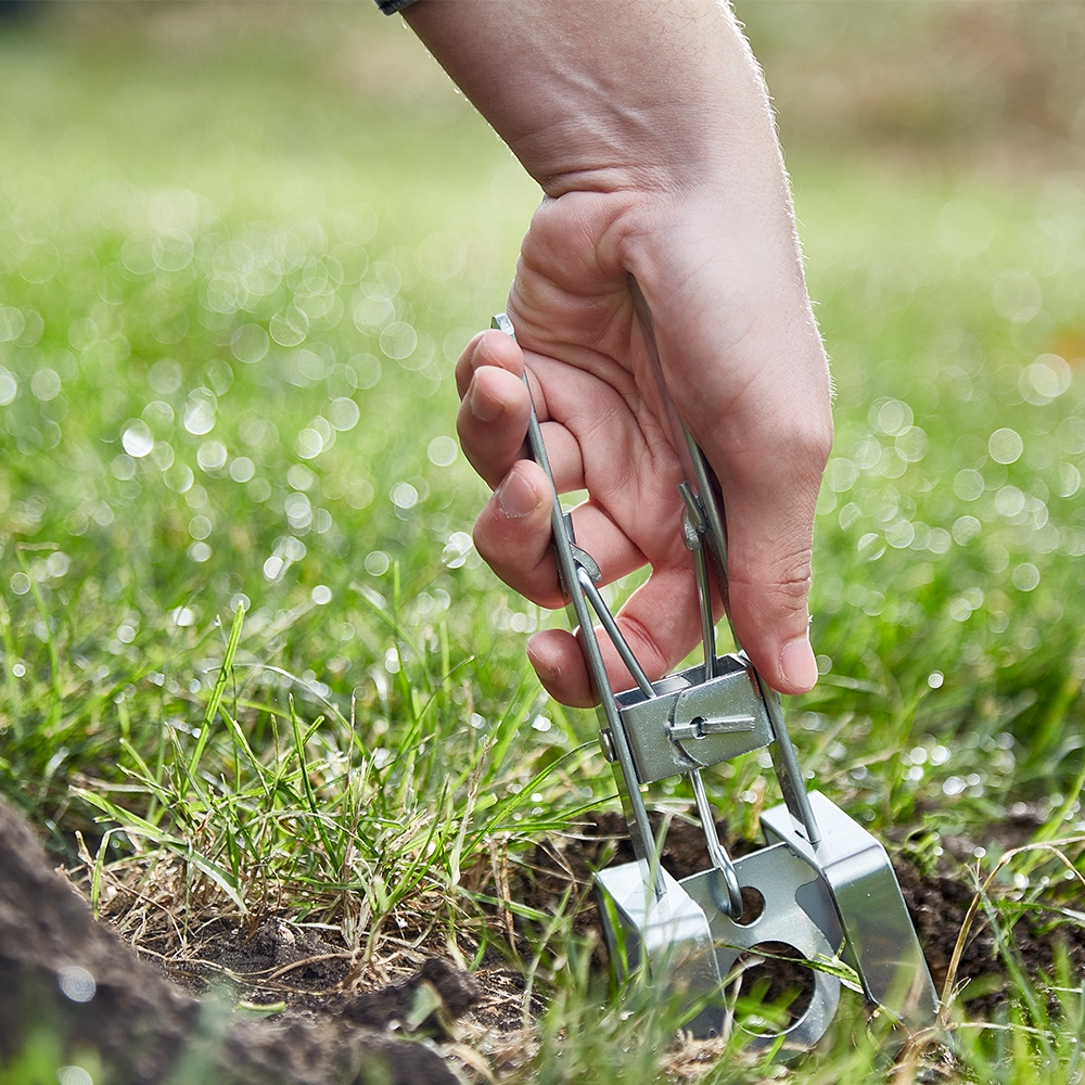 The Big Cheese Mole Claw Trap