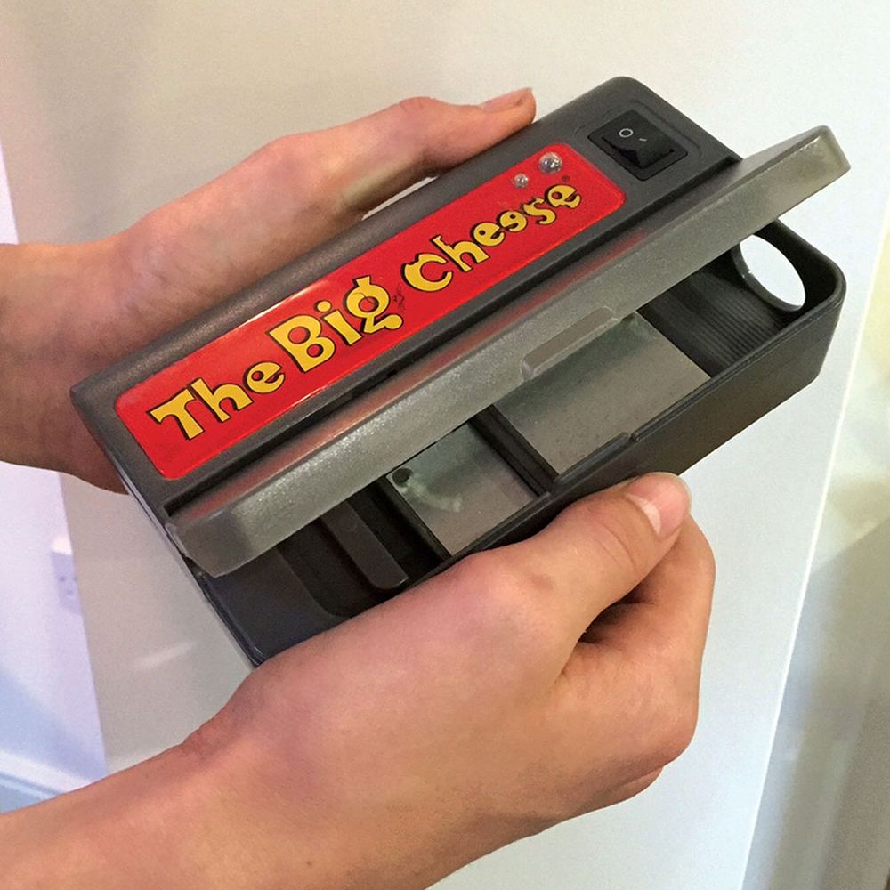 The Big Cheese Electronic Mouse Killer